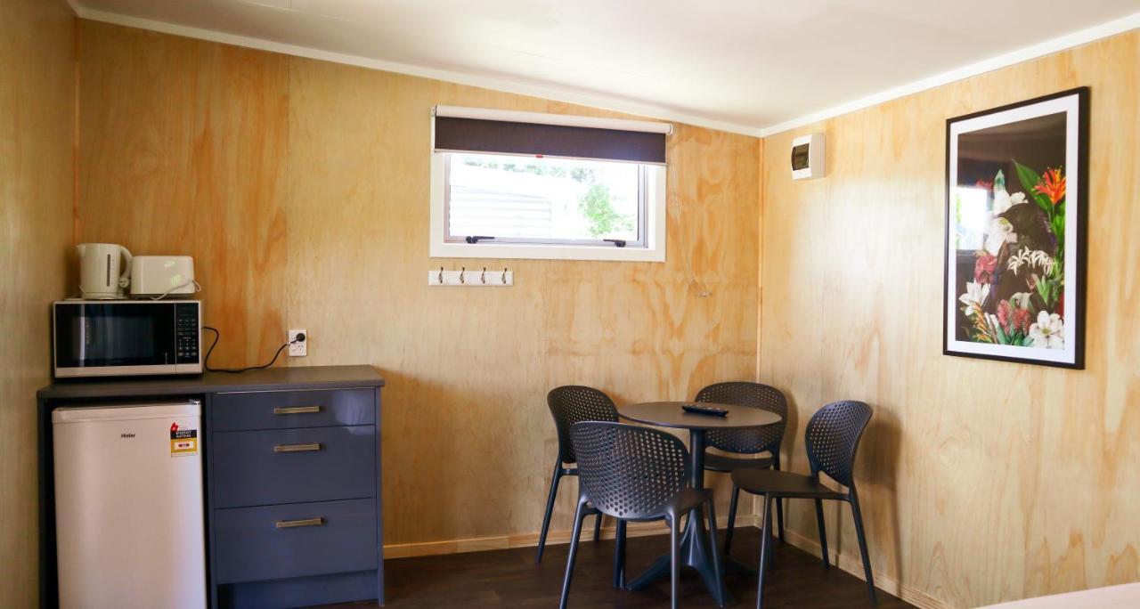 Parklands Motorlodge & Holiday Park Turangi Esterno foto