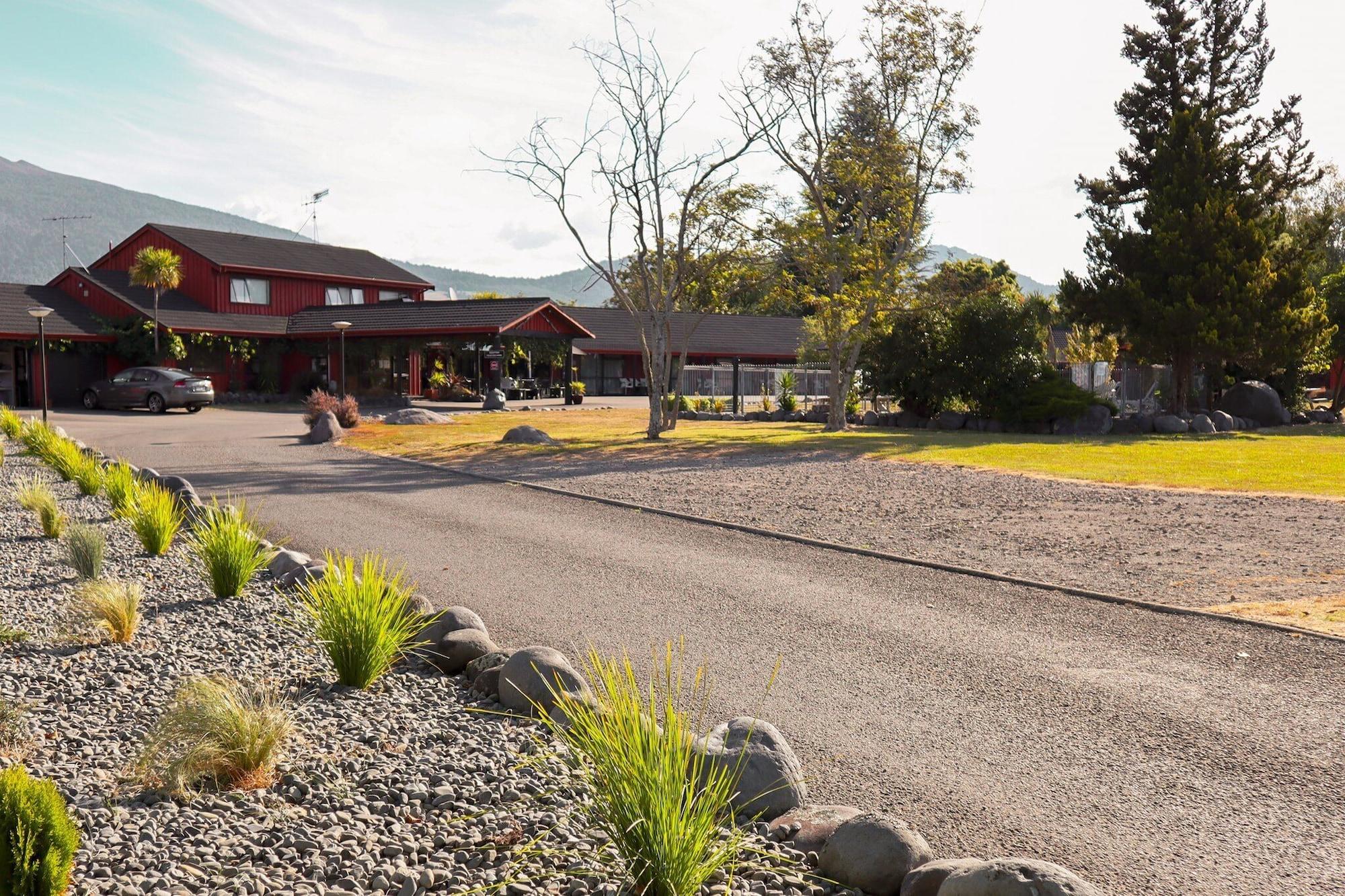 Parklands Motorlodge & Holiday Park Turangi Esterno foto