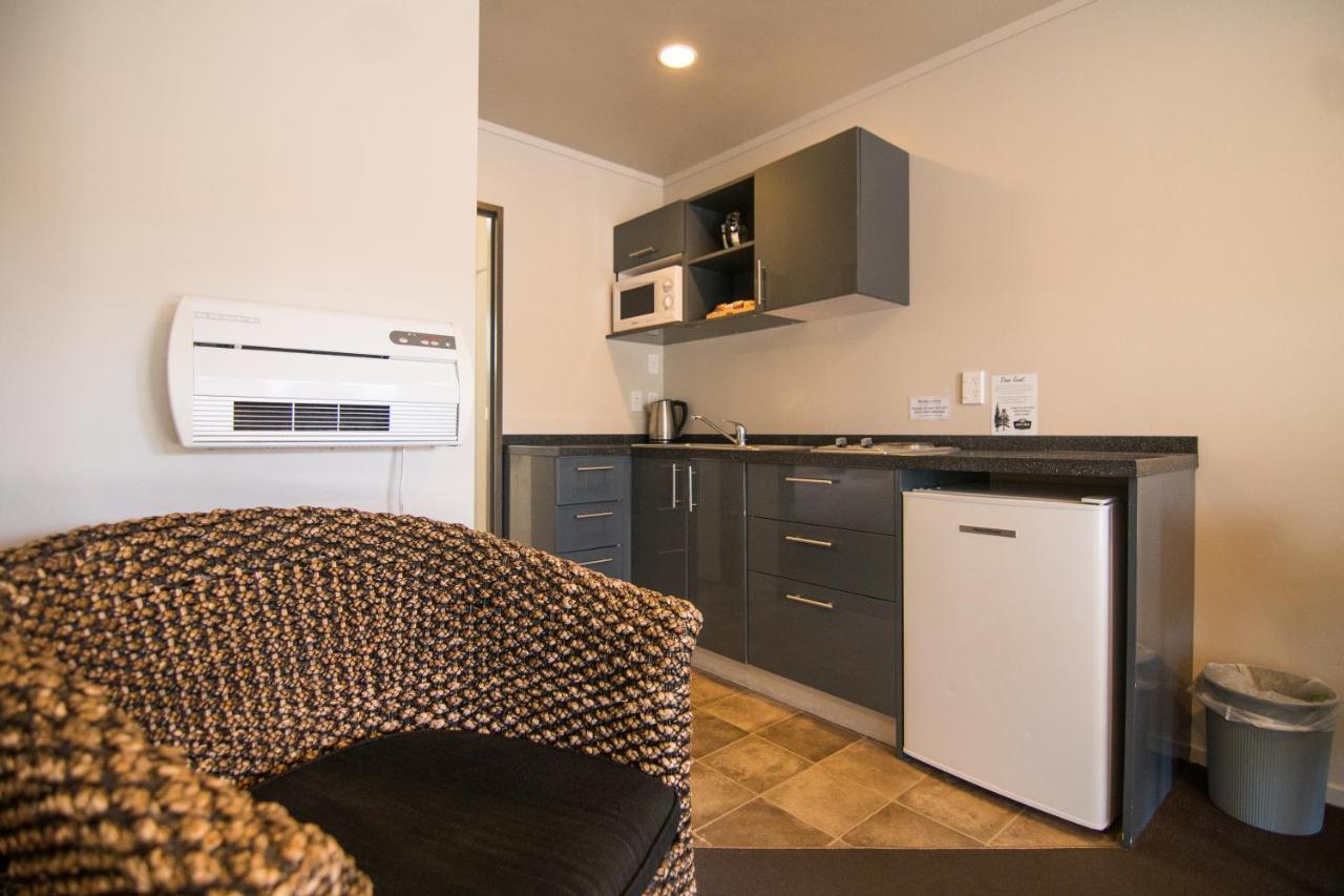 Parklands Motorlodge & Holiday Park Turangi Esterno foto